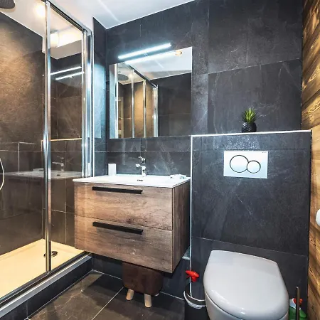 Apartament Aux Pieds Avec Balcon A Le Val Claret - Fr-1-502-358